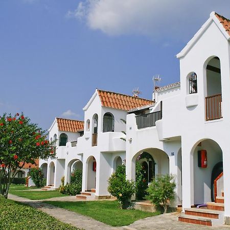 Son Bou Apartments Extérieur photo