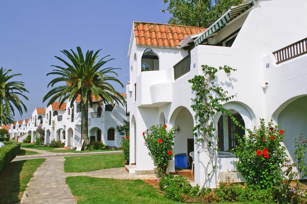 Son Bou Apartments Extérieur photo