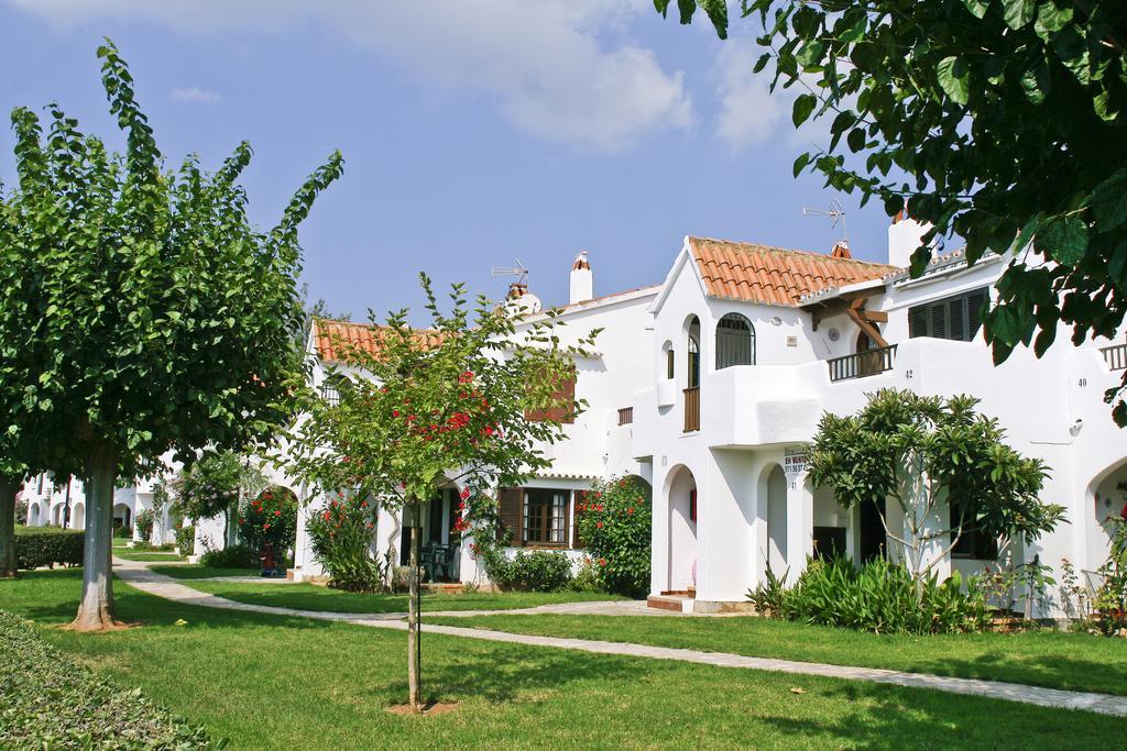 Son Bou Apartments Extérieur photo