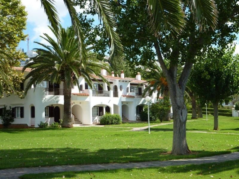 Son Bou Apartments Extérieur photo