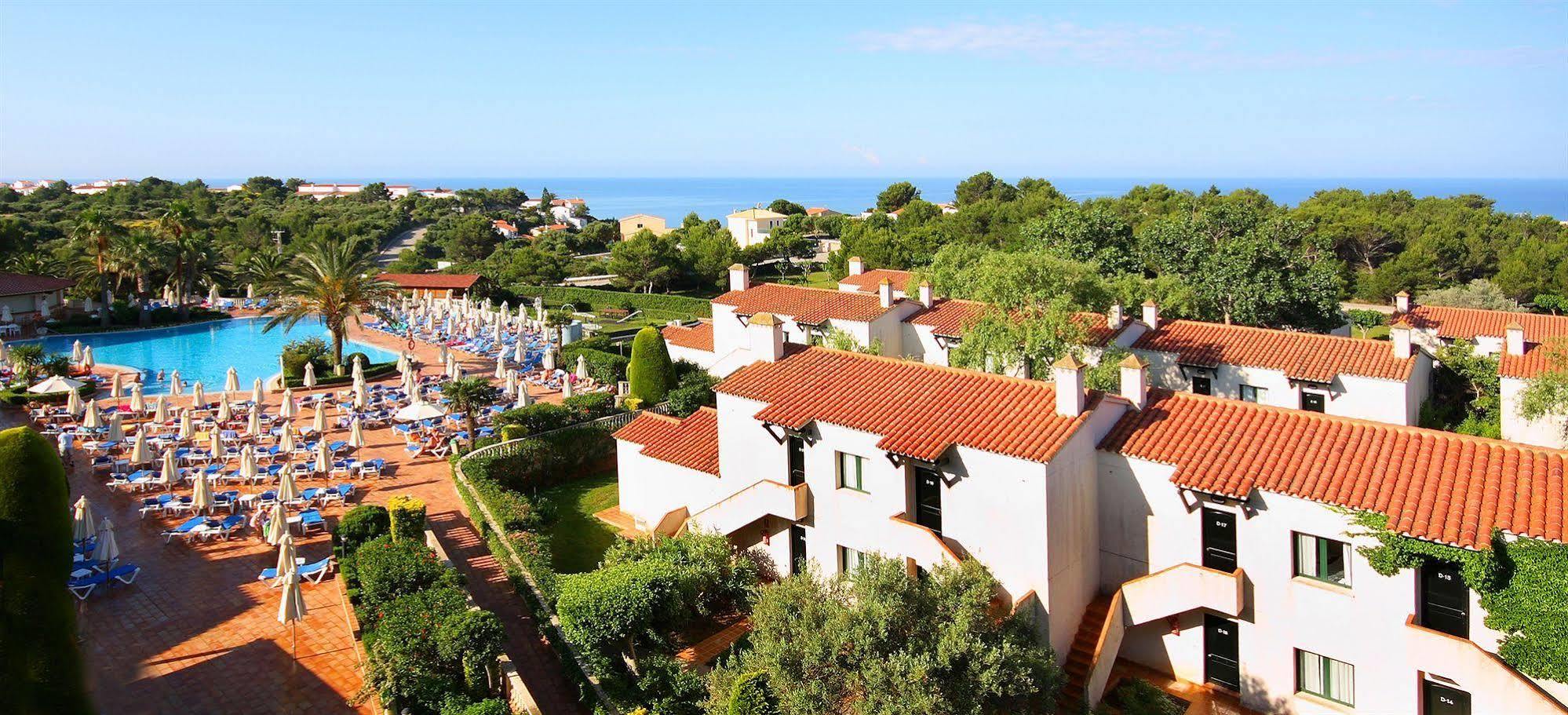 Son Bou Apartments Extérieur photo