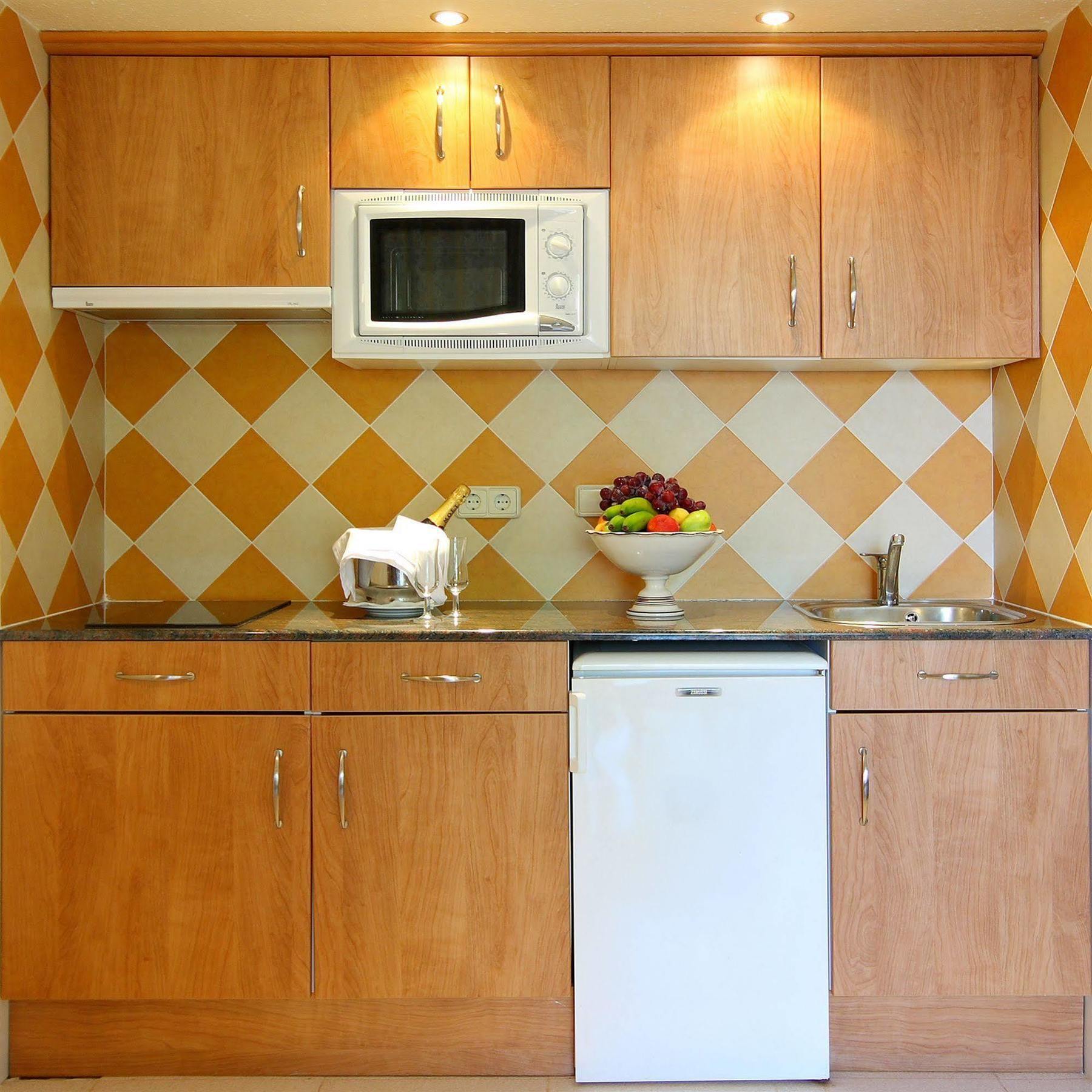 Son Bou Apartments Extérieur photo
