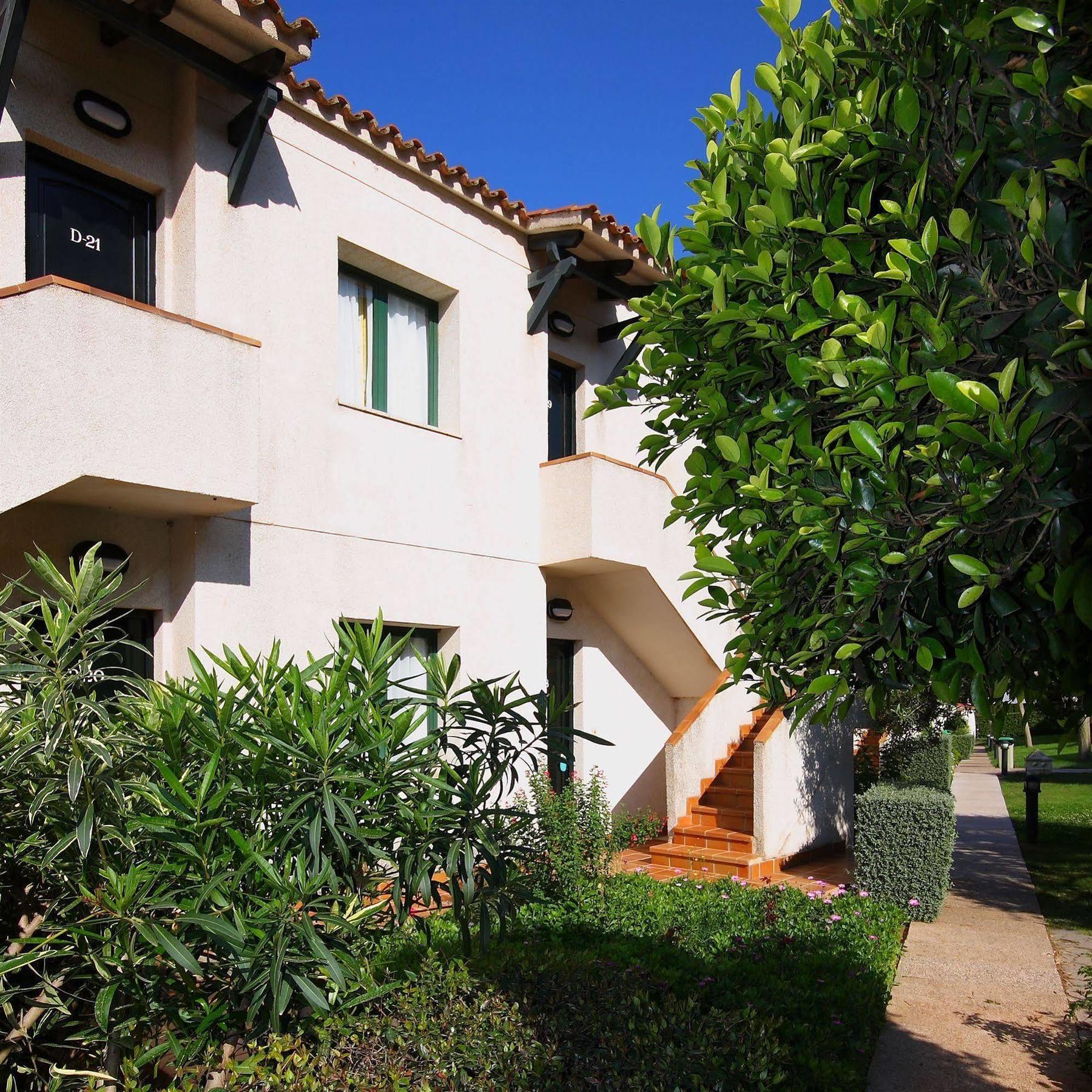 Son Bou Apartments Extérieur photo